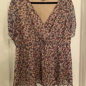 Torrid size 2 short sleeve blouse